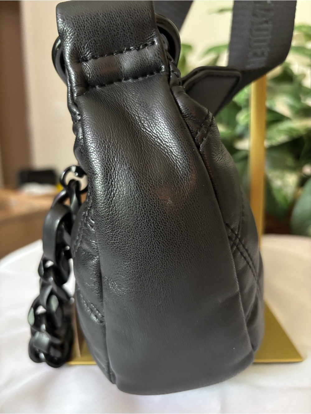 Steve Madden Black Quilted Shoulder Bag with Chain and Mini Pouch - Picture 8 of 13